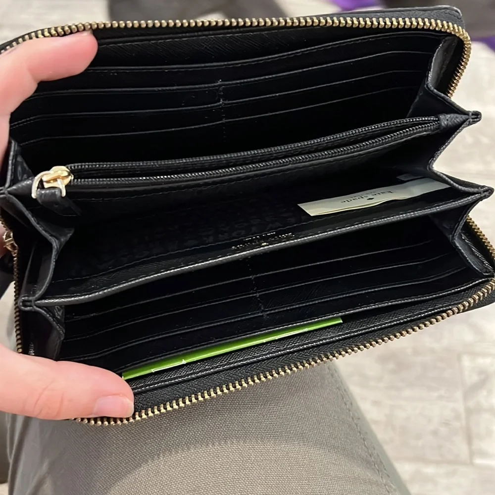 Kate Spade Black White Striped Large Wallet - Picture 5 of 7